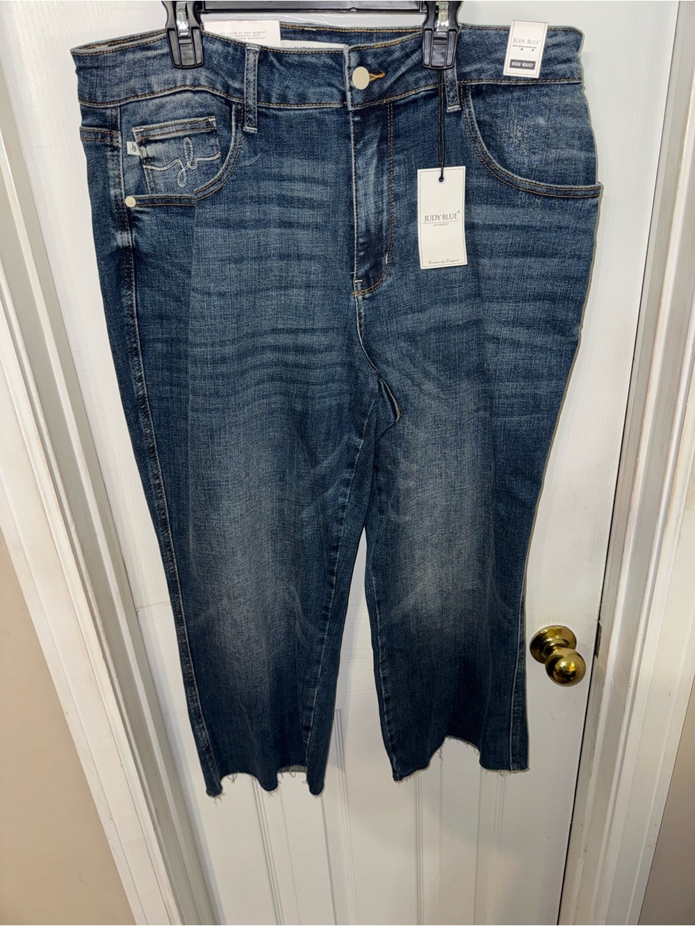 Judy Blue Distressed Cropped Ankle Jeans - Blue